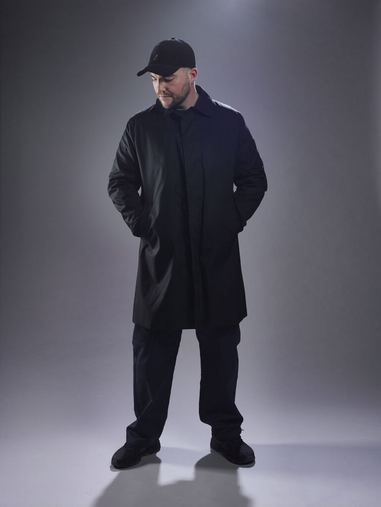 Davodka - FaceB Booking