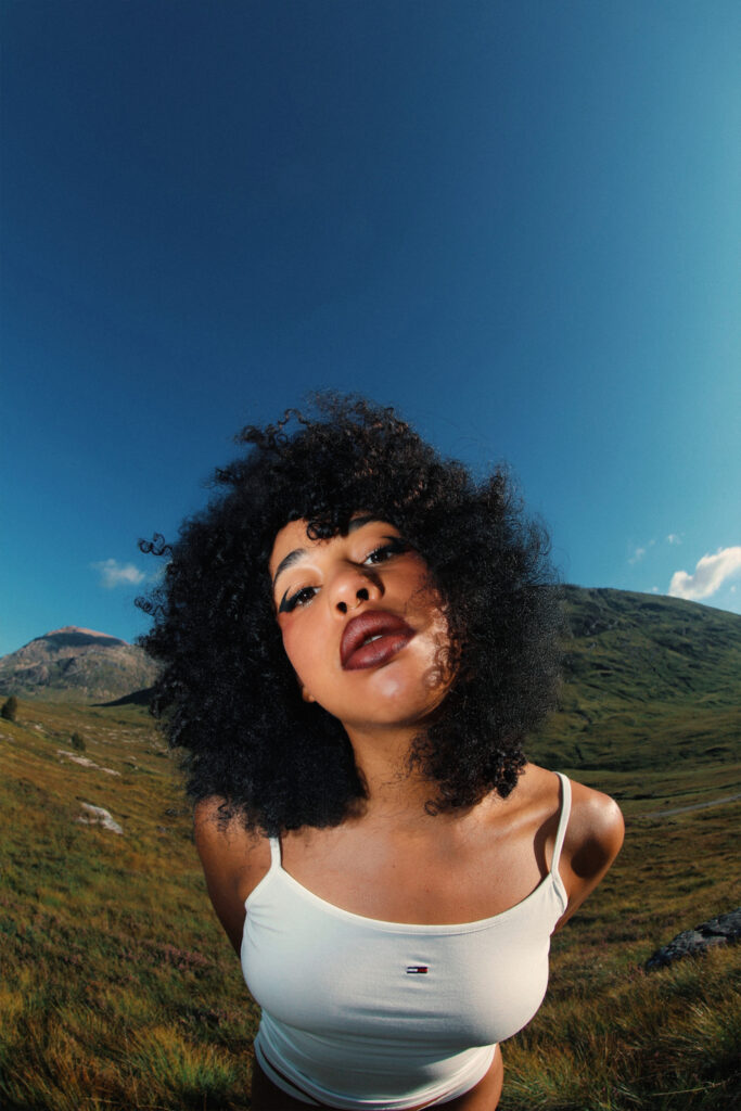 Dinaa - FaceB Booking